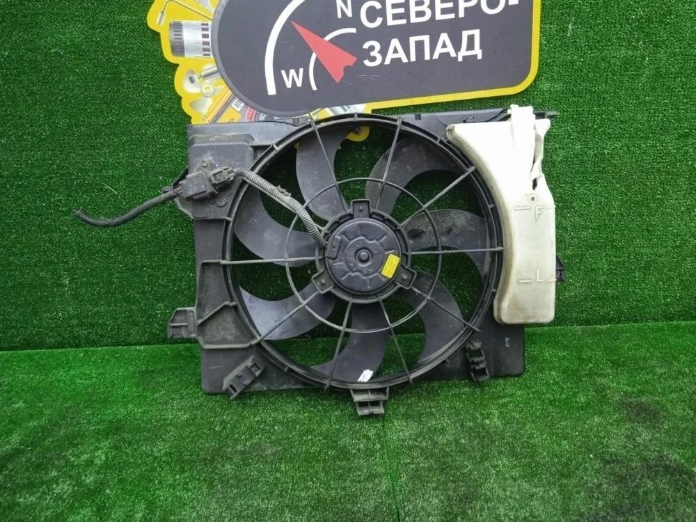 Диффузор радиатора Hyundai Solaris 2012 253801R050 RB G4FA