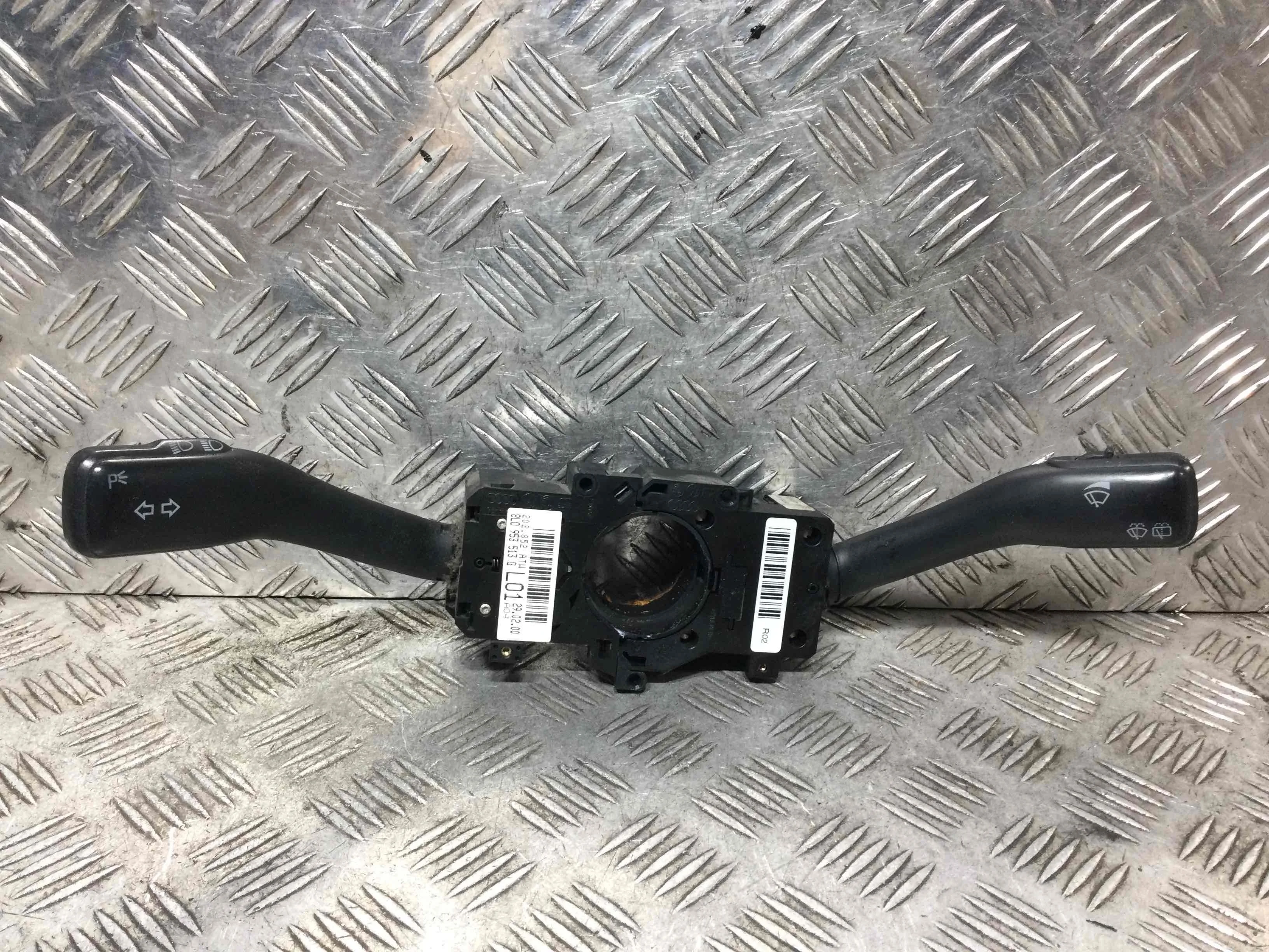 Переключатель подрулевой (стрекоза) Volkswagen Passat B5 (1996-2000) бензин 1.8 i Механика Седан