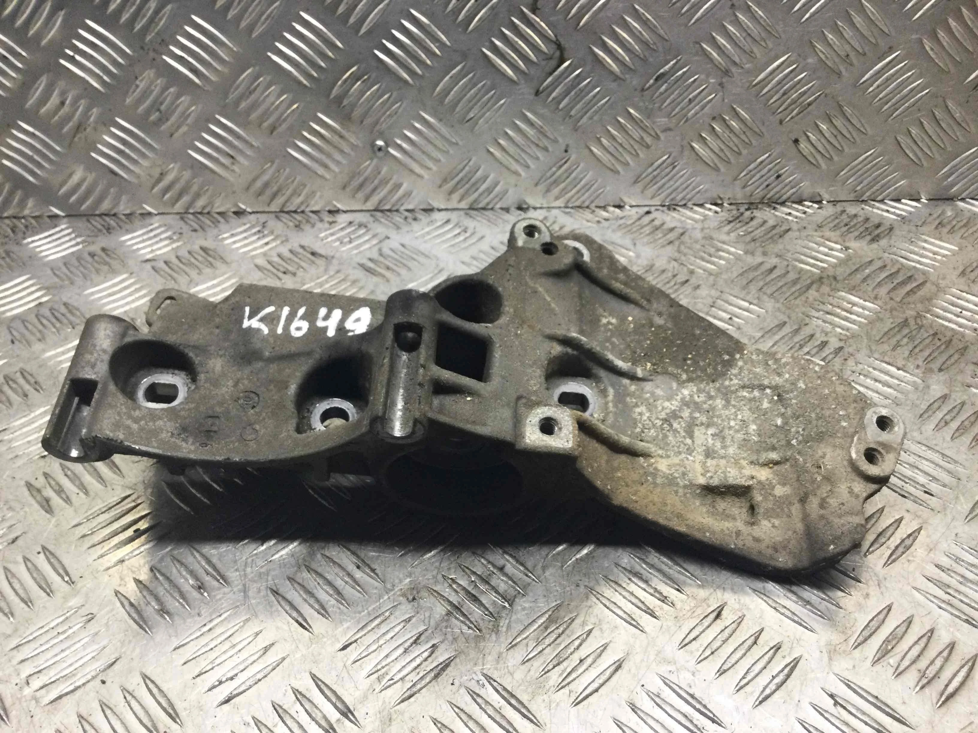 Кронштейн Renault Laguna Laguna III  2008 - 2011 дизель 1.5 DCI Механика