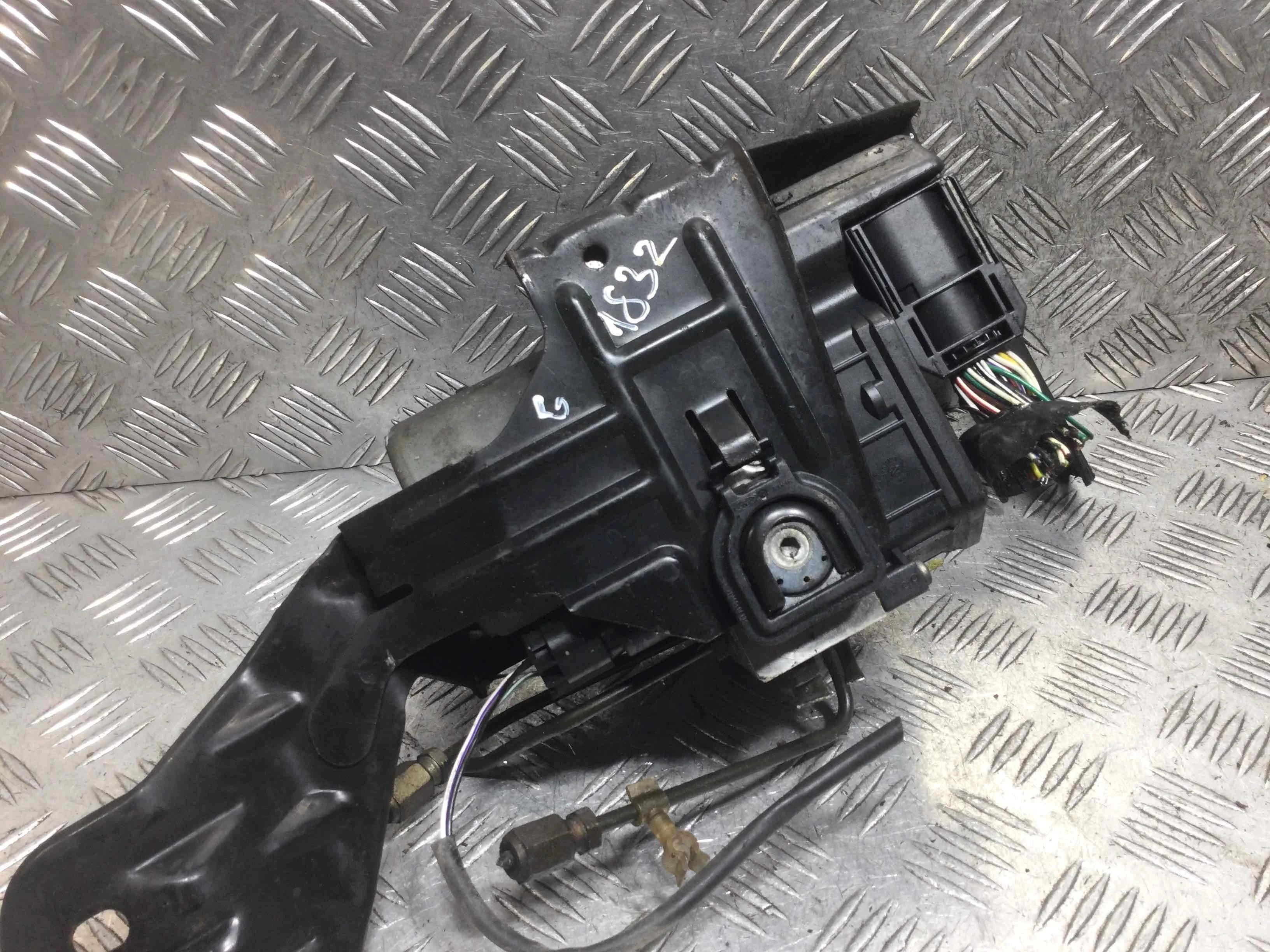 Блок ABS Ford Mondeo 3 поколение [рестайлинг] (2003-2007) дизель 2.0 TDI Механика Универсал