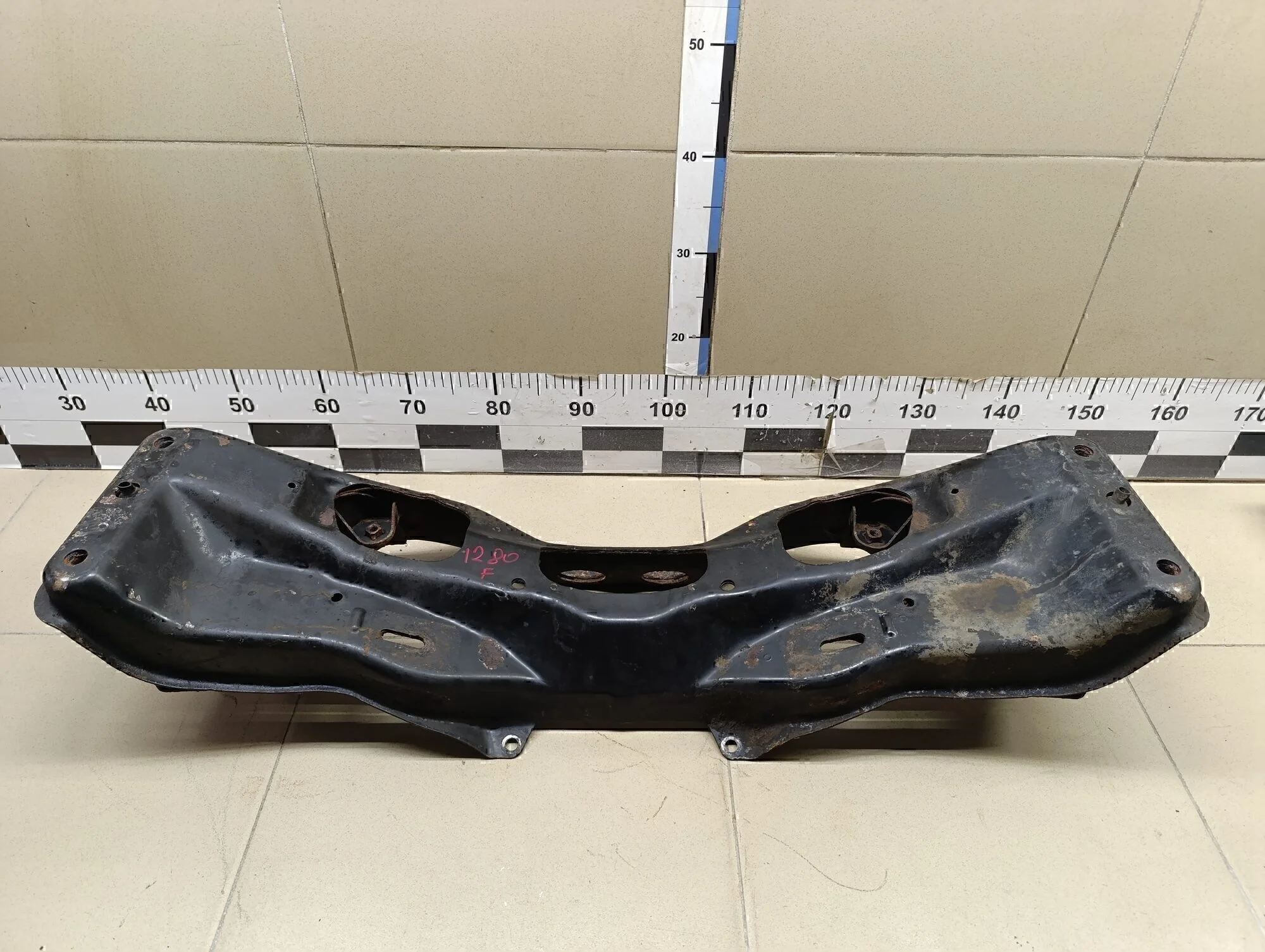 Балка подмоторная Legacy Outback (B13) 2003-2009