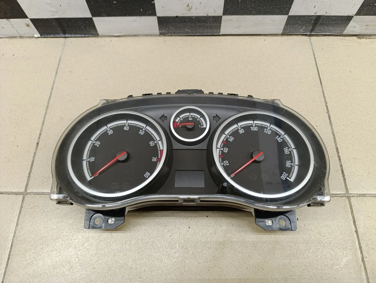 Панель приборов Corsa D 2006-2015