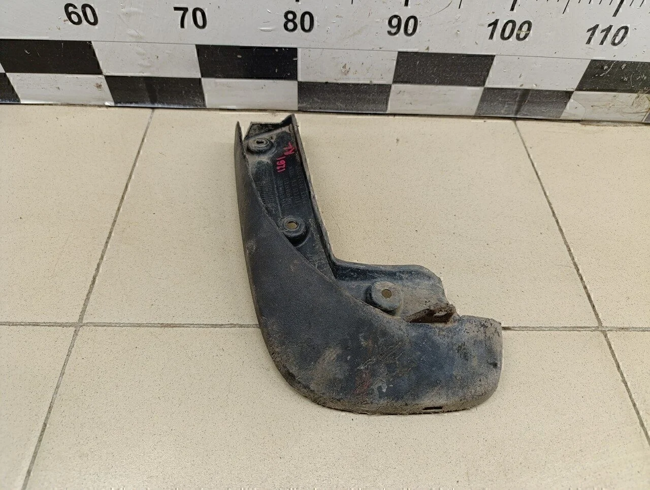 Брызговик задний левый Corsa D 2006-2015