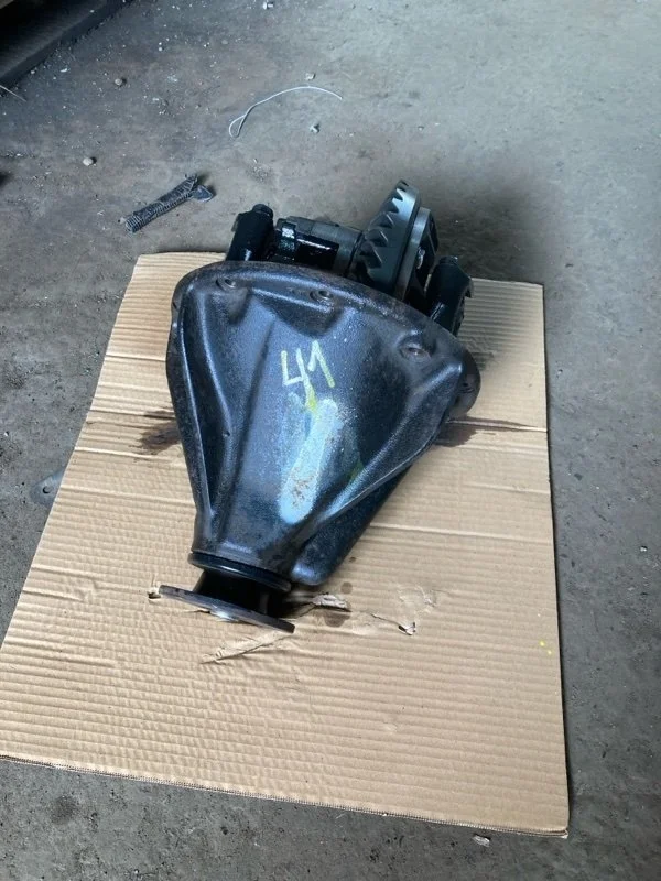 Редуктор заднего моста Toyota Land Cruiser 2017 4111060A11 URJ202 1VD-FTV 4.5