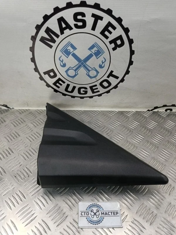 Наружный уголок зеркала Ford Transit 2014-н.в. 2016818 TTG 2.2