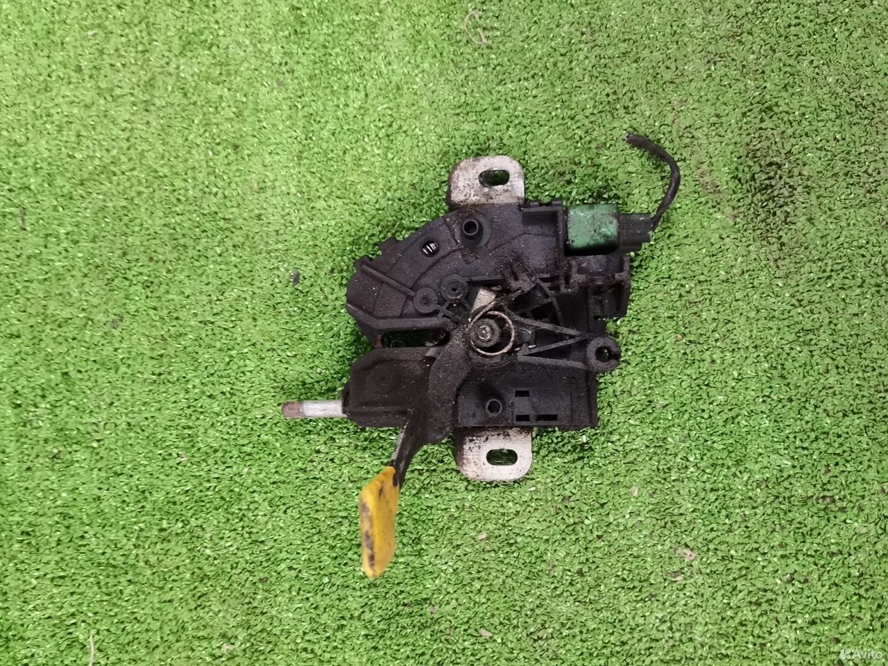 Замок капота ford mondeo 4 дорестайлинг