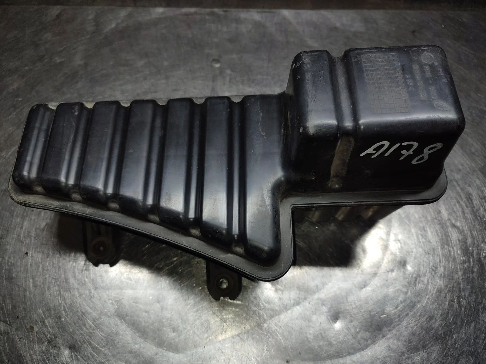 Резонатор воздушного фильтра Ssangyong Actyon 2012 C200