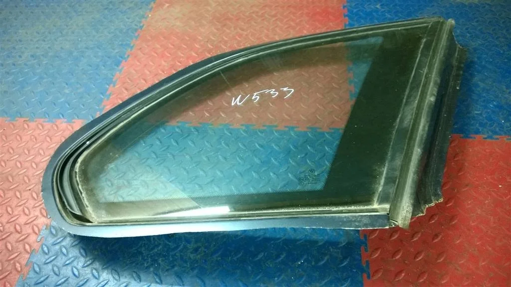 стекло кузовное глухое BMW X5 E53 51368402620  M54B30 231 лс 3.0i 2004 М482 toledo-blau металлик