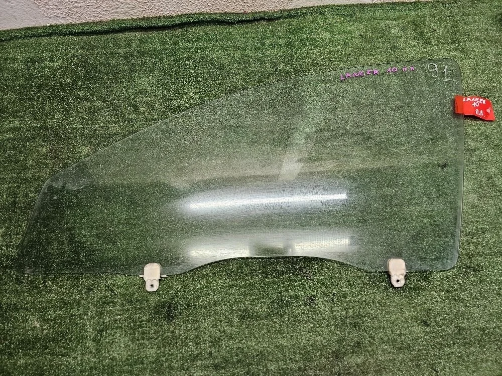 Mitsubishi Lancer X Стекло двери передней левой