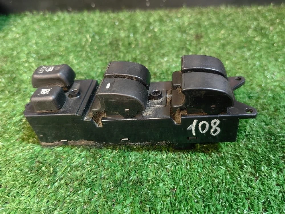 Блок стеклоподъемников Mitsubishi Lancer X