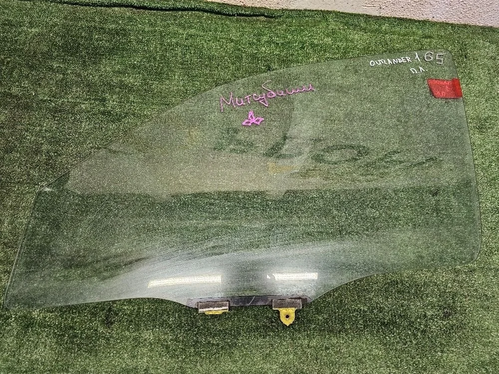 Стекло двери передней левой Mitsubishi Outlander I