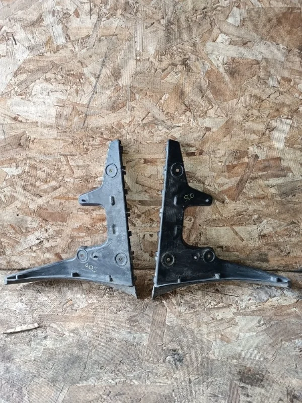 Кронштейн Audi A6 2006 4F5