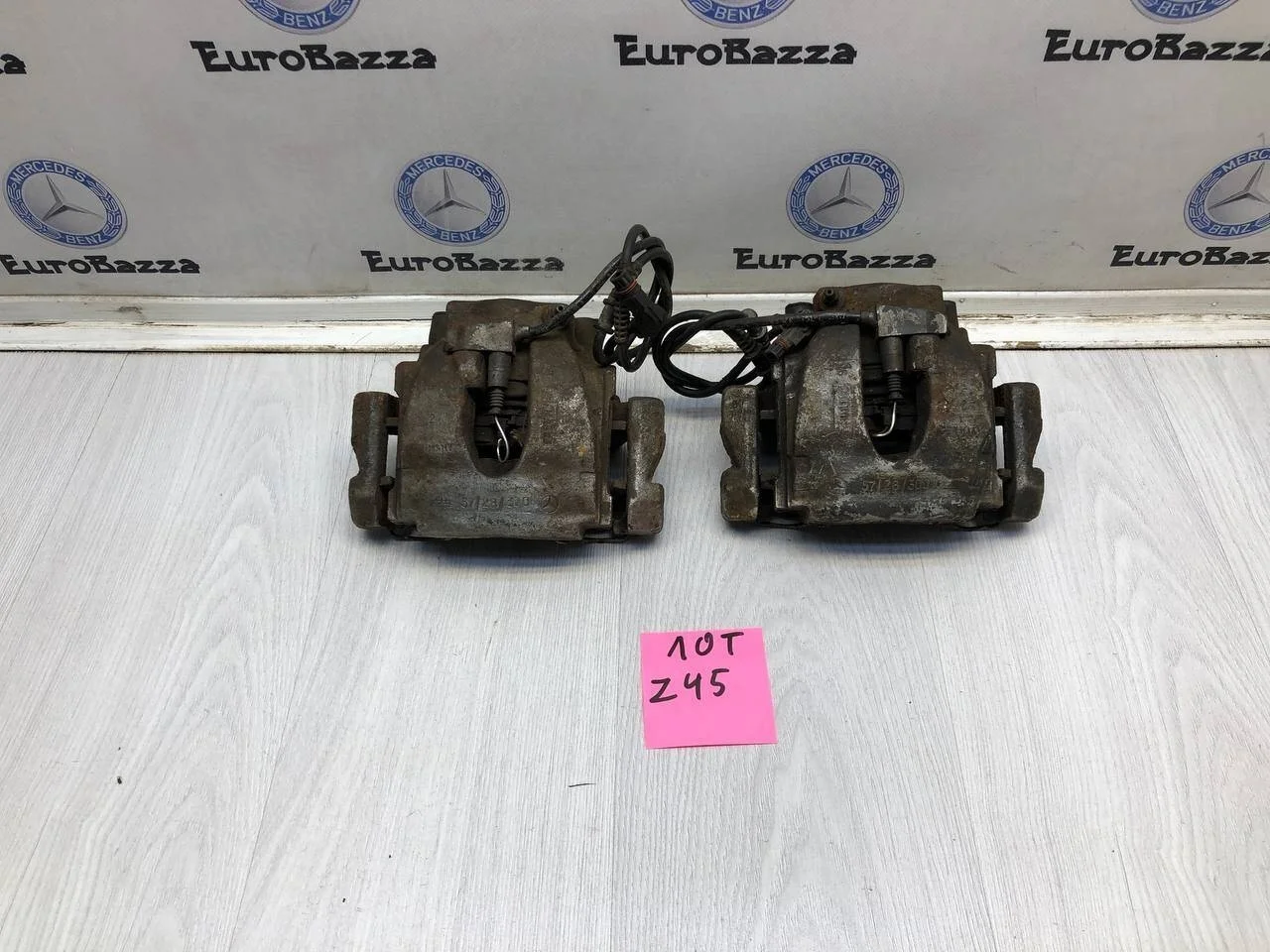 Тормозной суппорт передний Mercedes W210