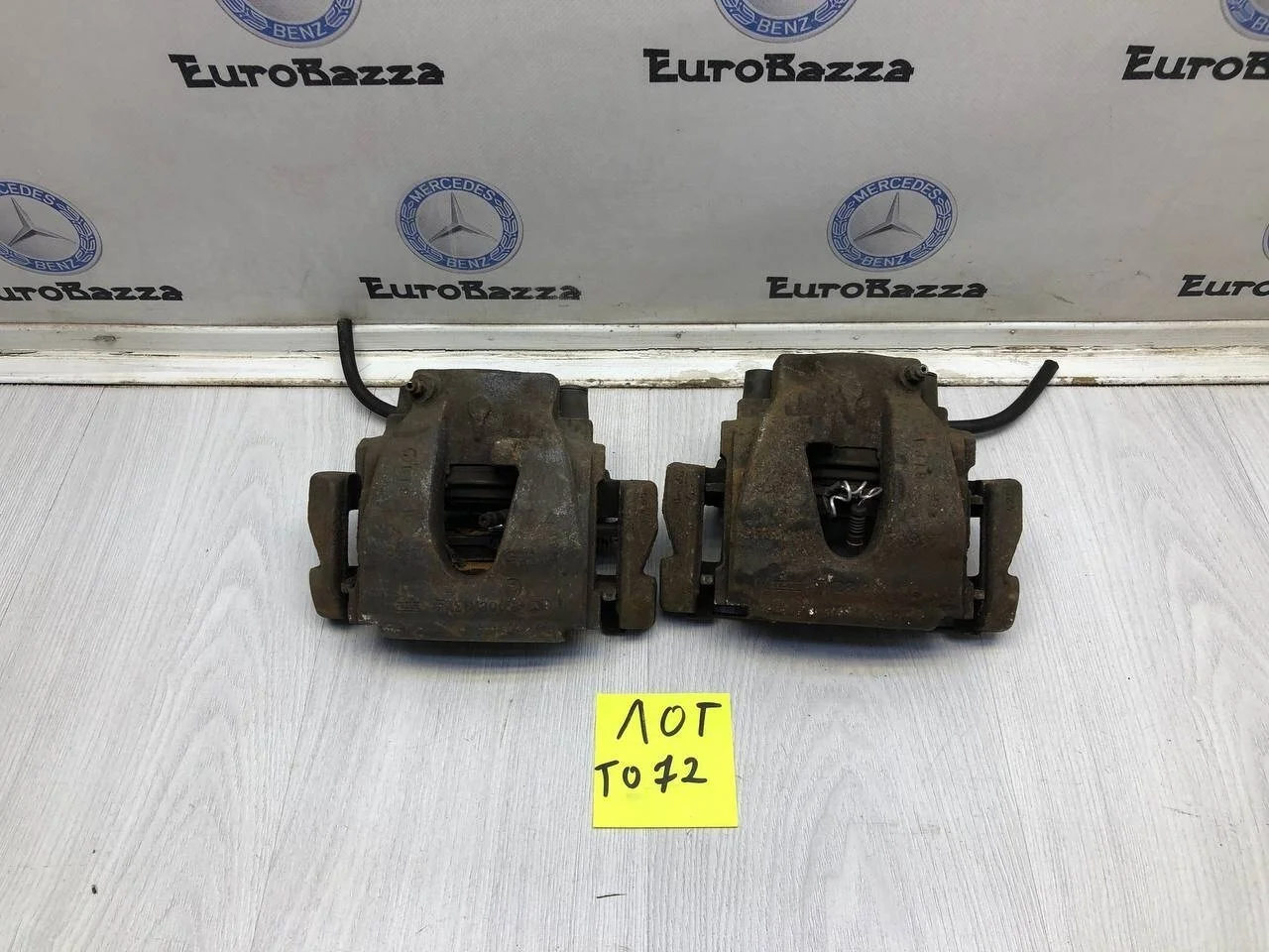 Тормозной суппорт передний Mercedes W170