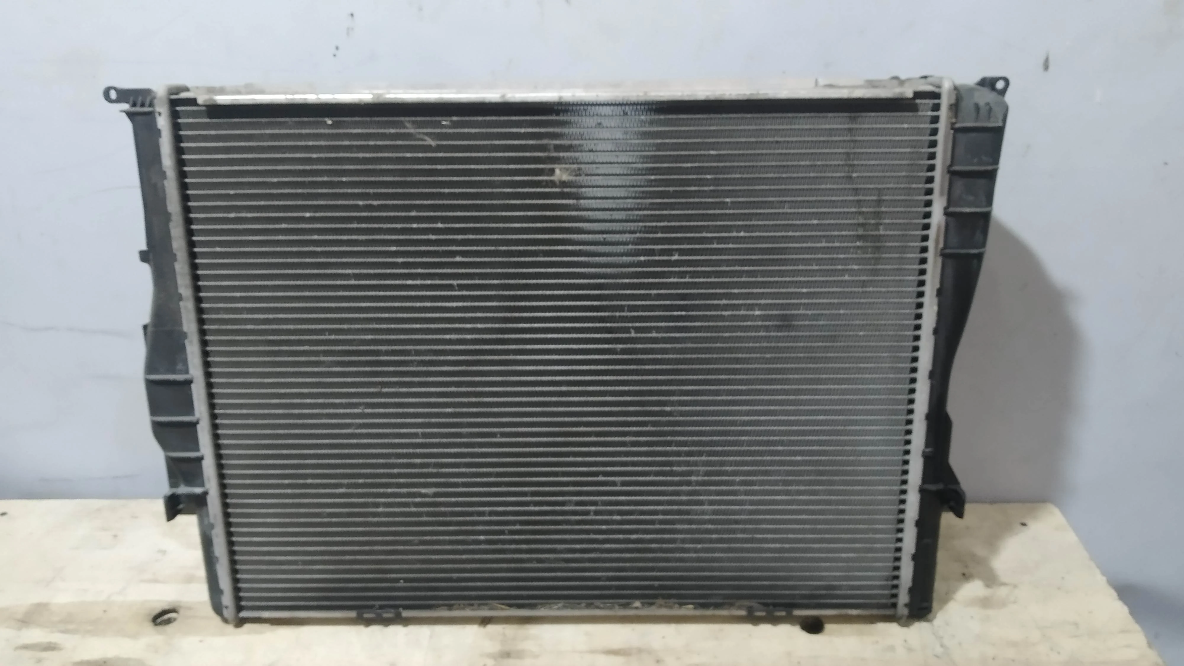 РАДИАТОР ДВИГАТЕЛЯ BMW ... N46B20B N52B25A N52B25B N52B30A N53B30A 1-SERIES 3-SERIES X1 Z4 ... E89 E90 E91 E92 E93 АТМ БЕЗ ДИФФУЗОРА 17117559273 NA6982Z