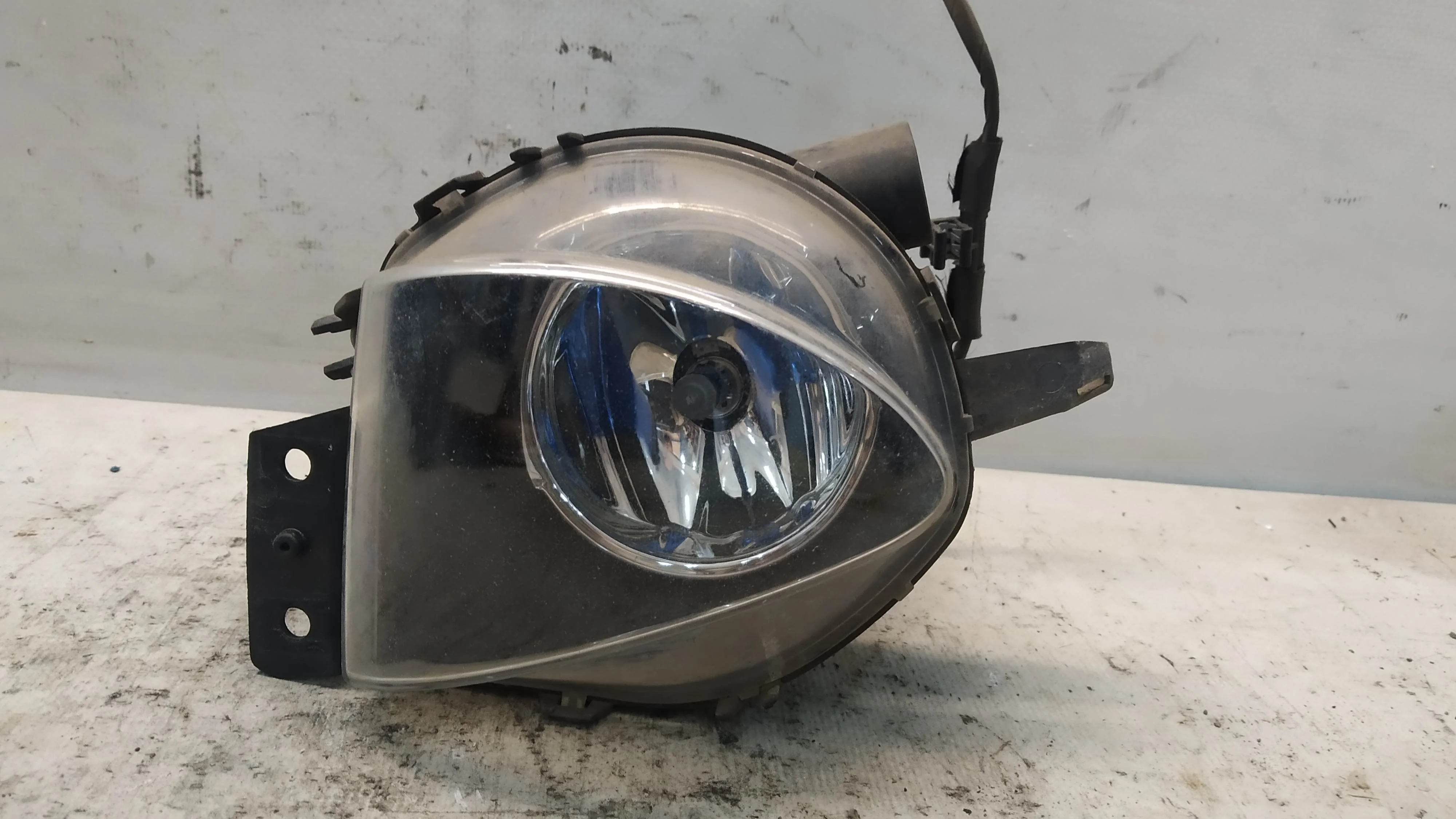 ТУМАНКА BMW ЛЕВО 63176948373 NA6982Z