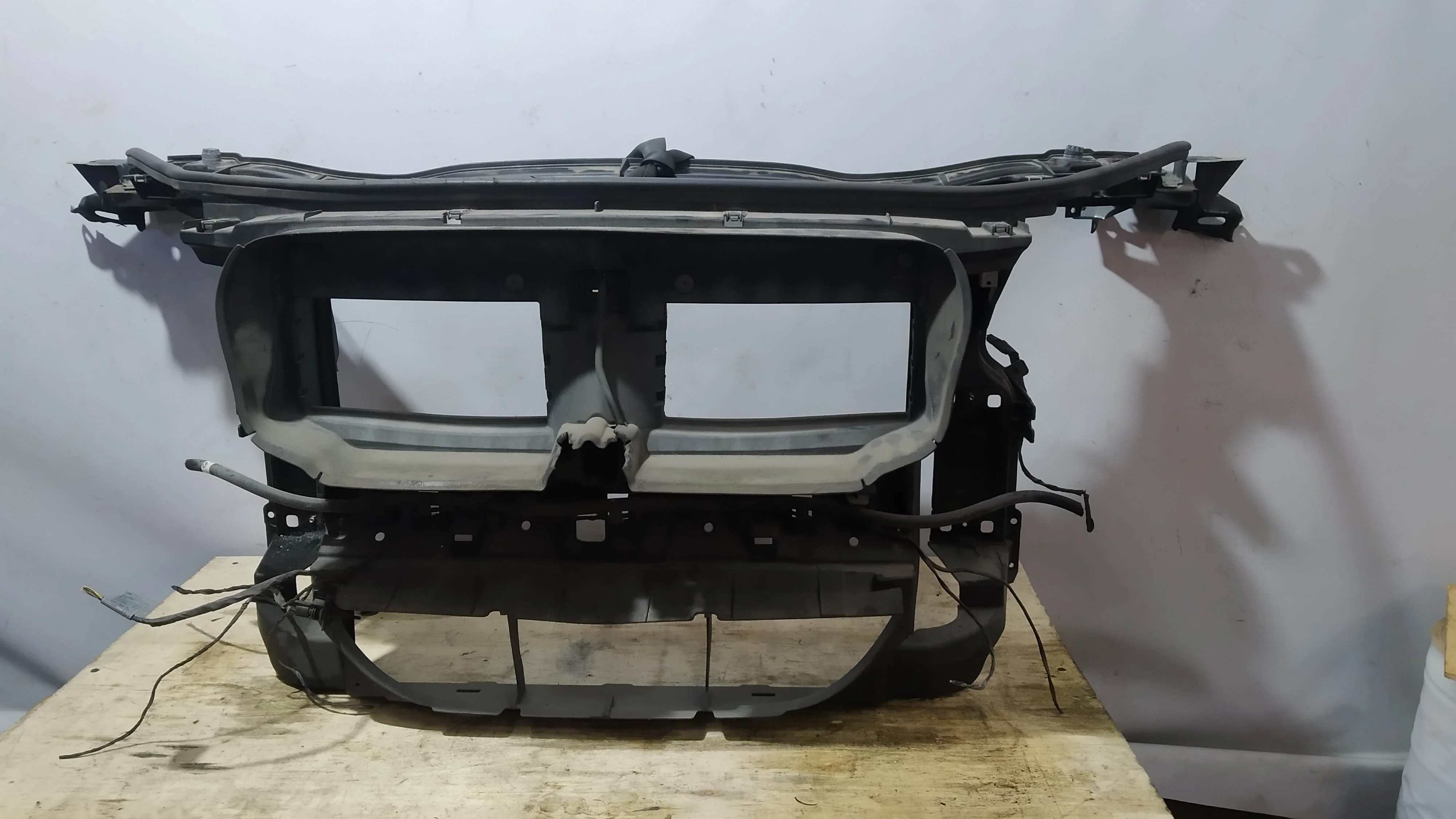 ТЕЛЕВИЗОР BMW X1 E84 51648038058 серый DY323Z