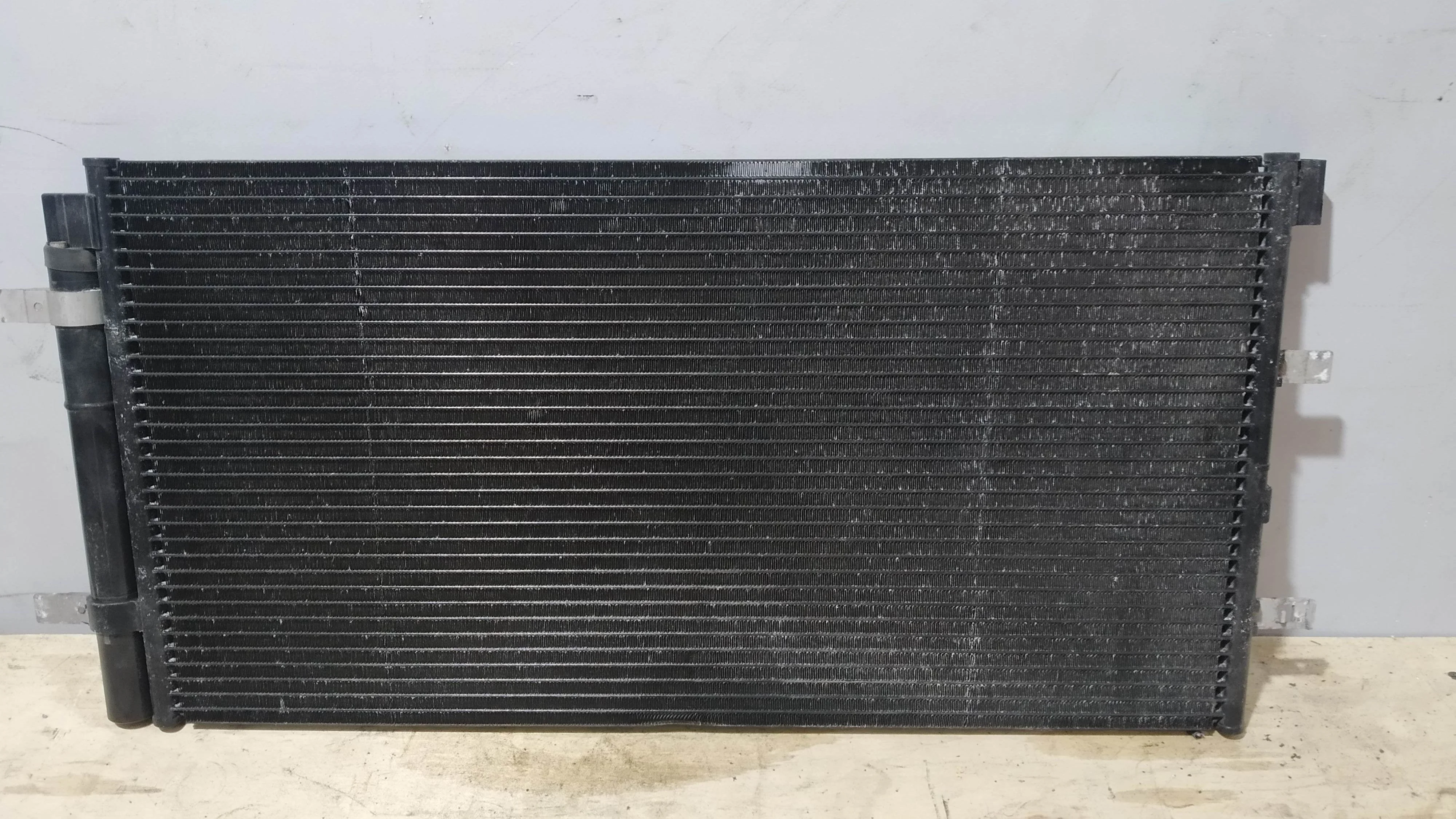 РАДИАТОР КОНДИЦИОНЕРА AUDI 8K0260401D KA9855Z