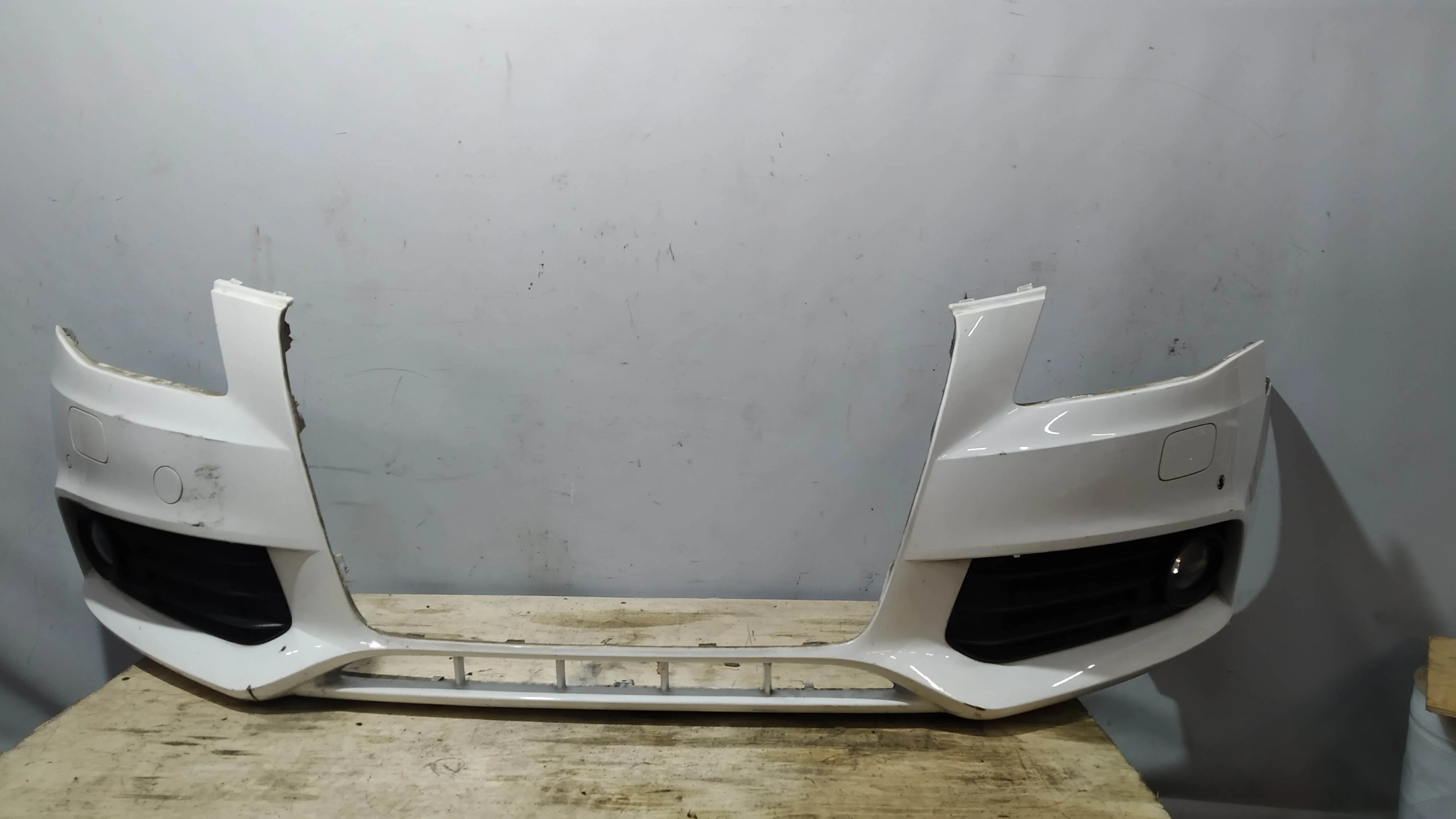 БАМПЕР AUDI 8K0807105C ПЕРЕД белый, LY9C NA6921Z