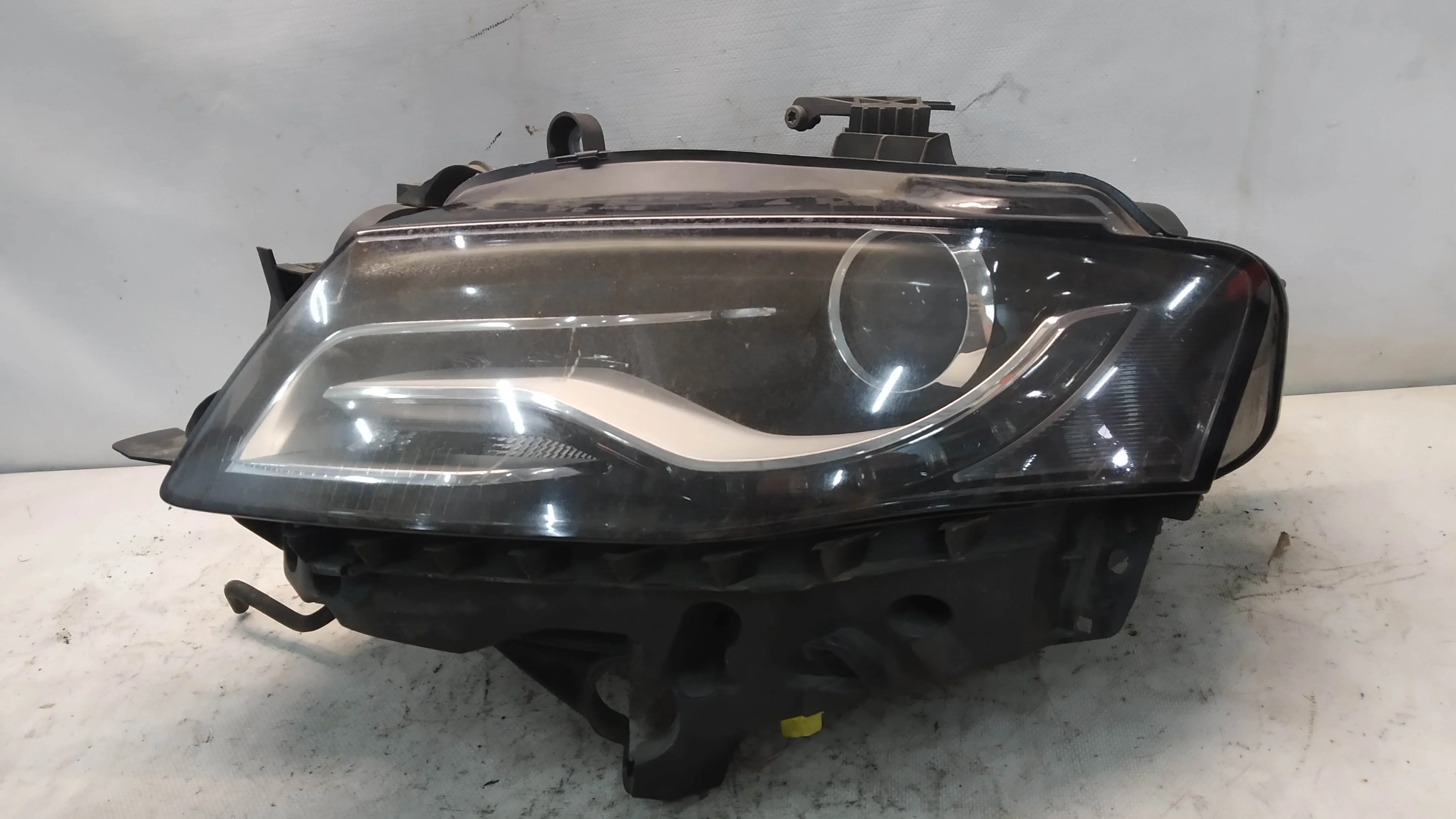 ФАРА AUDI ЛЕВО 8K0941003D NA6921Z