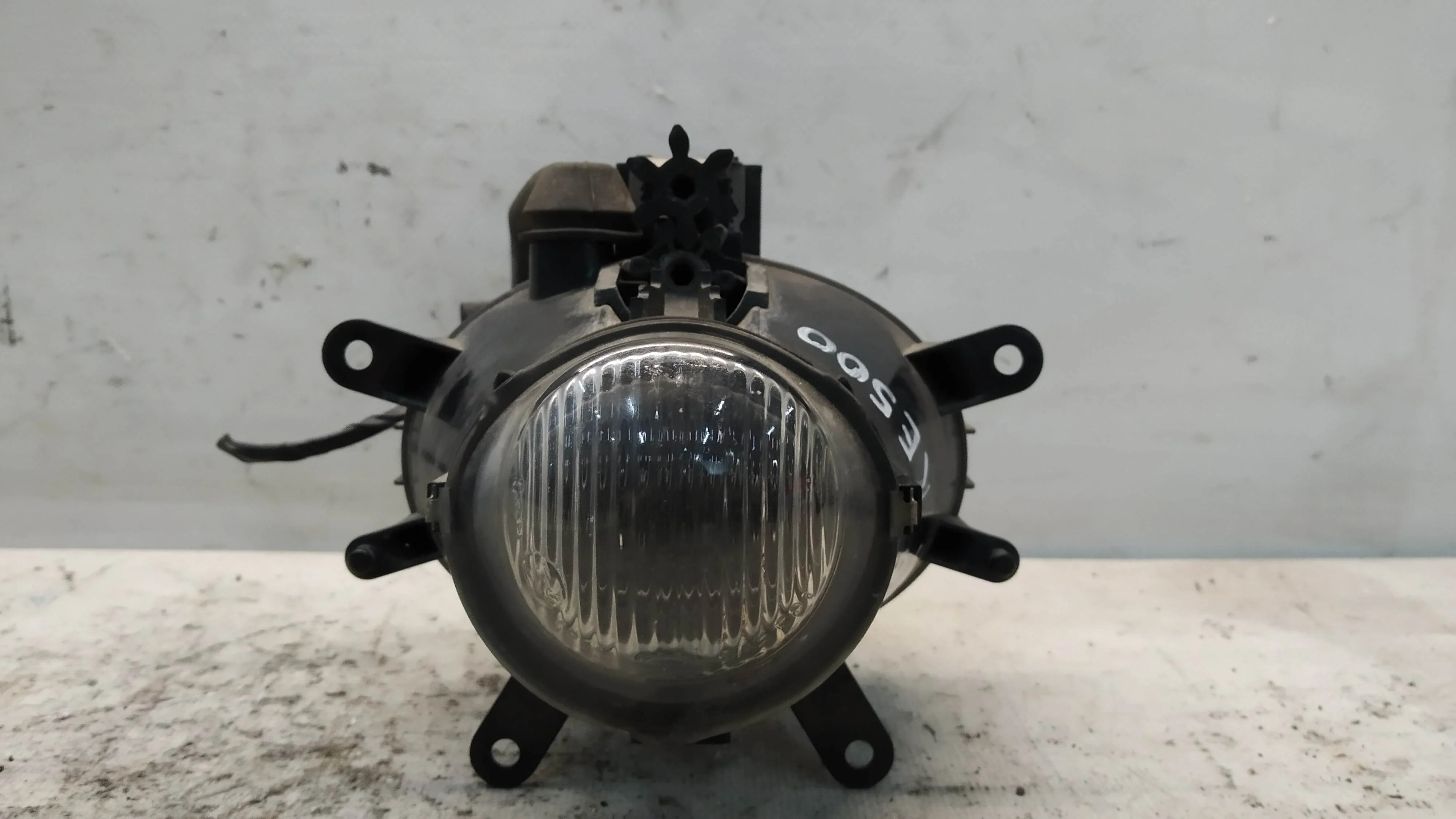 ТУМАНКА BMW ПРАВО 63176911007 KE500Z