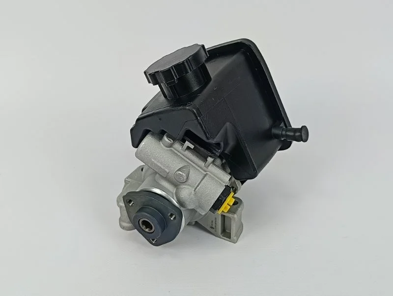 Насос гидроусилителя руля Mercedes-Benz Sprinter W906