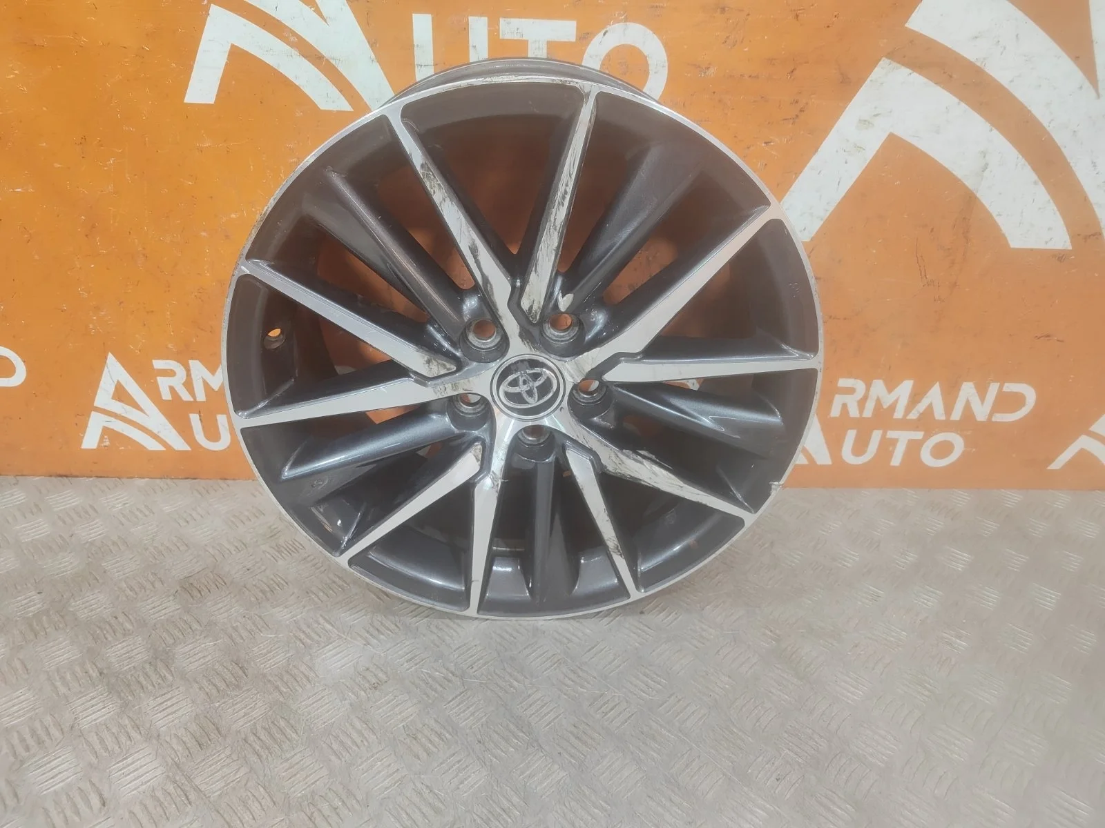 Диск колёсный r18 Toyota Camry XV70