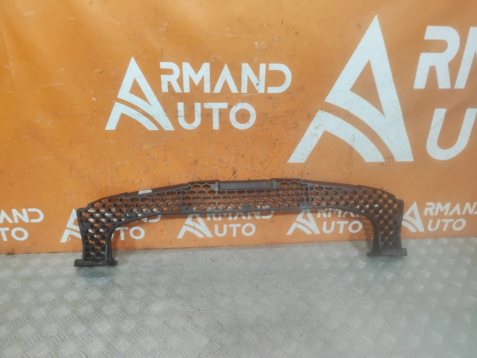 Усилитель бампера верхний Kia Sportage 2010-2016 3 SL