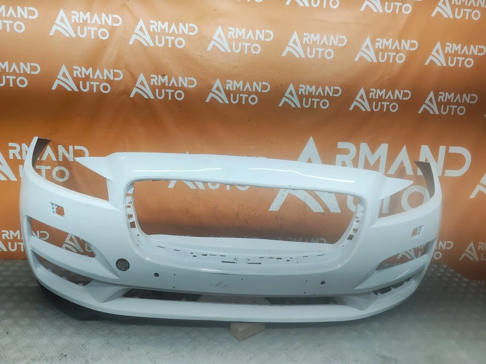 Бампер Jaguar F-PACE 2016-2020