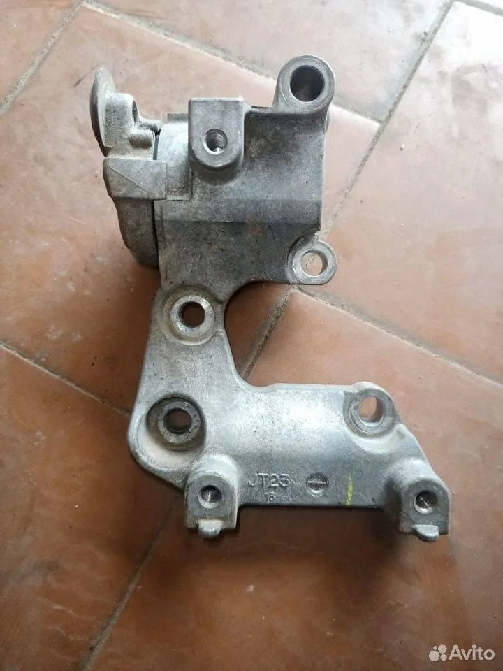 Натяжитель ремня Toyota Highlander II рестайлинг (2010—2013)