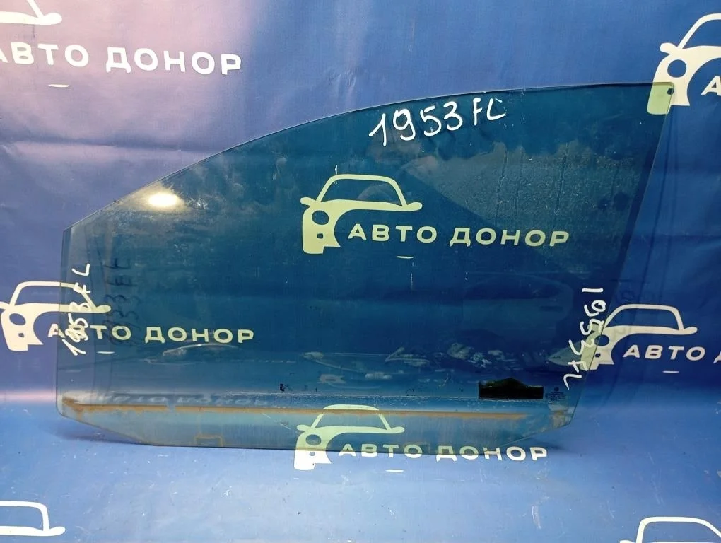 стекло VOLKSWAGEN TOURAN 1T1 -