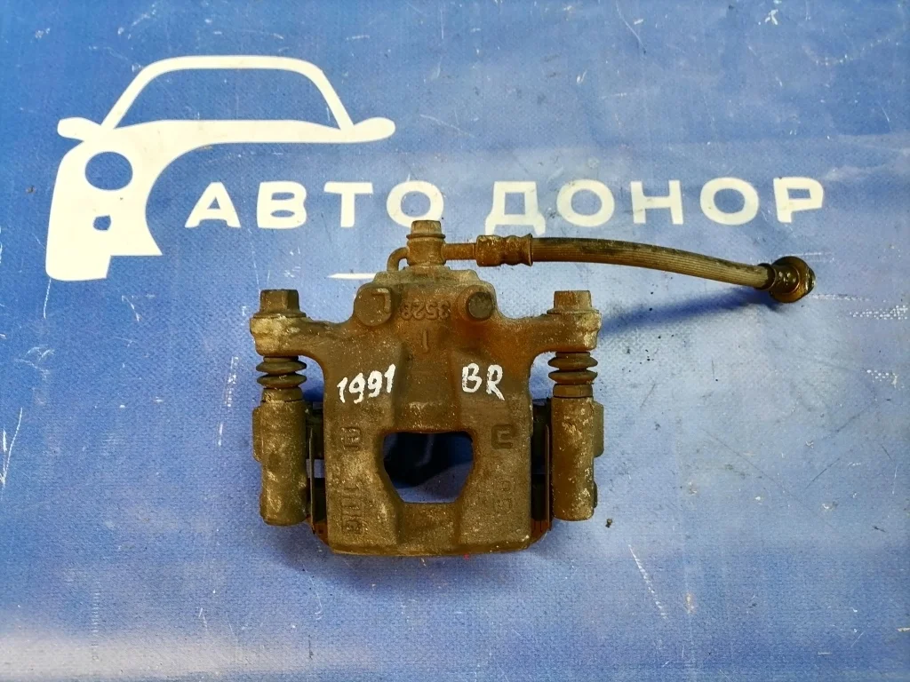 суппорт NISSAN SERENA C26 MR20DD