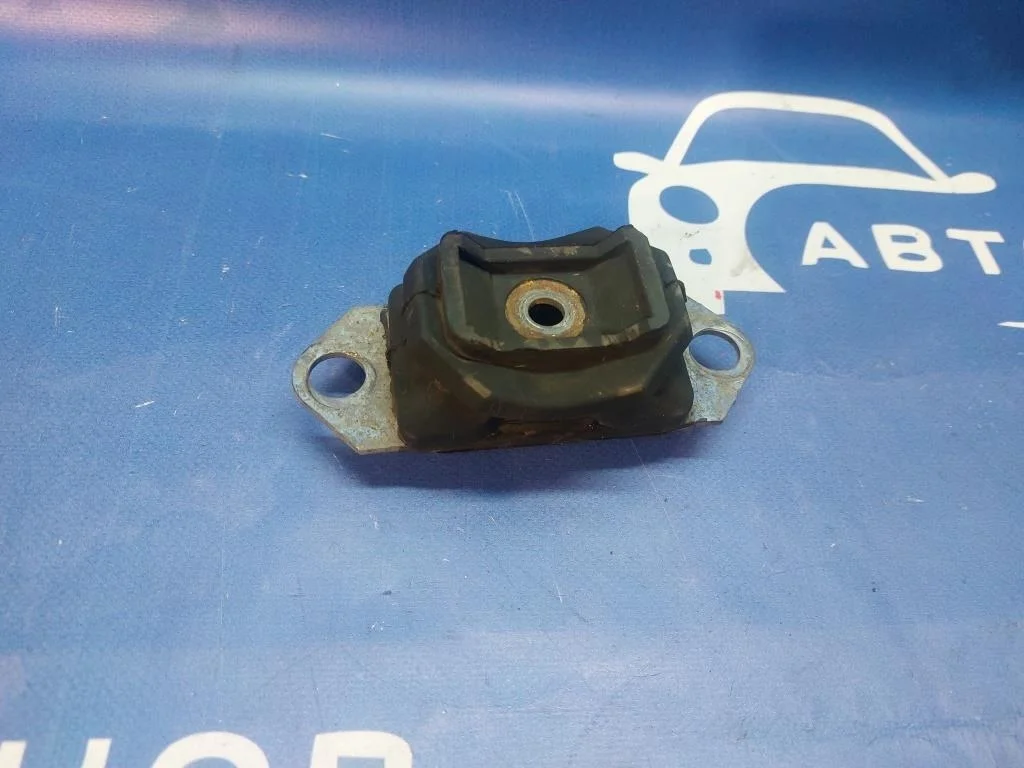 подушка двигателя NISSAN ALMERA G15 K4M