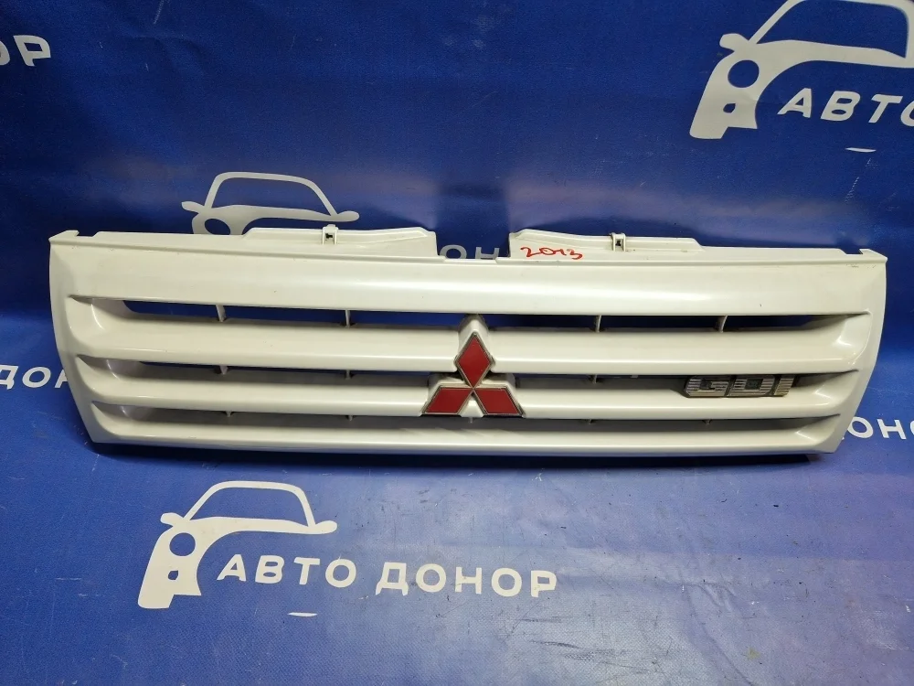 решетка радиатора MITSUBISHI PAJERO IO H76W - - MR339275