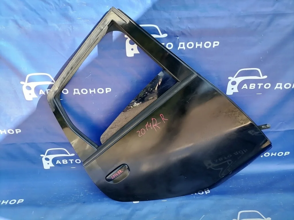 дверь MITSUBISHI COLT Z23W 4A91