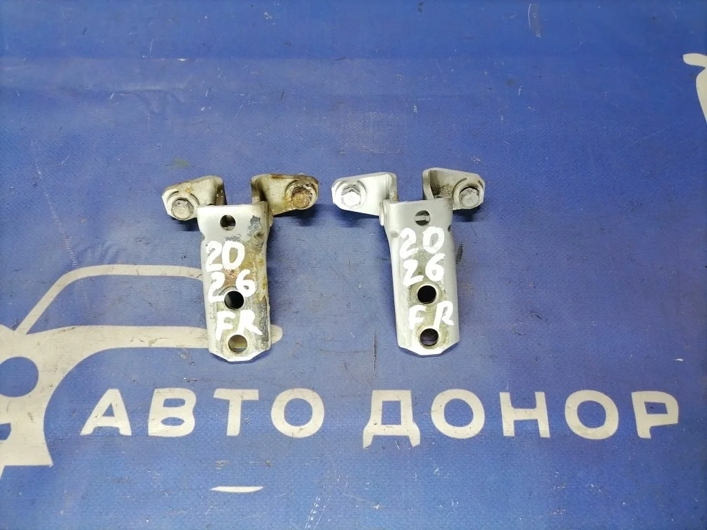 петли двери MITSUBISHI LANCER CS2A 4G15