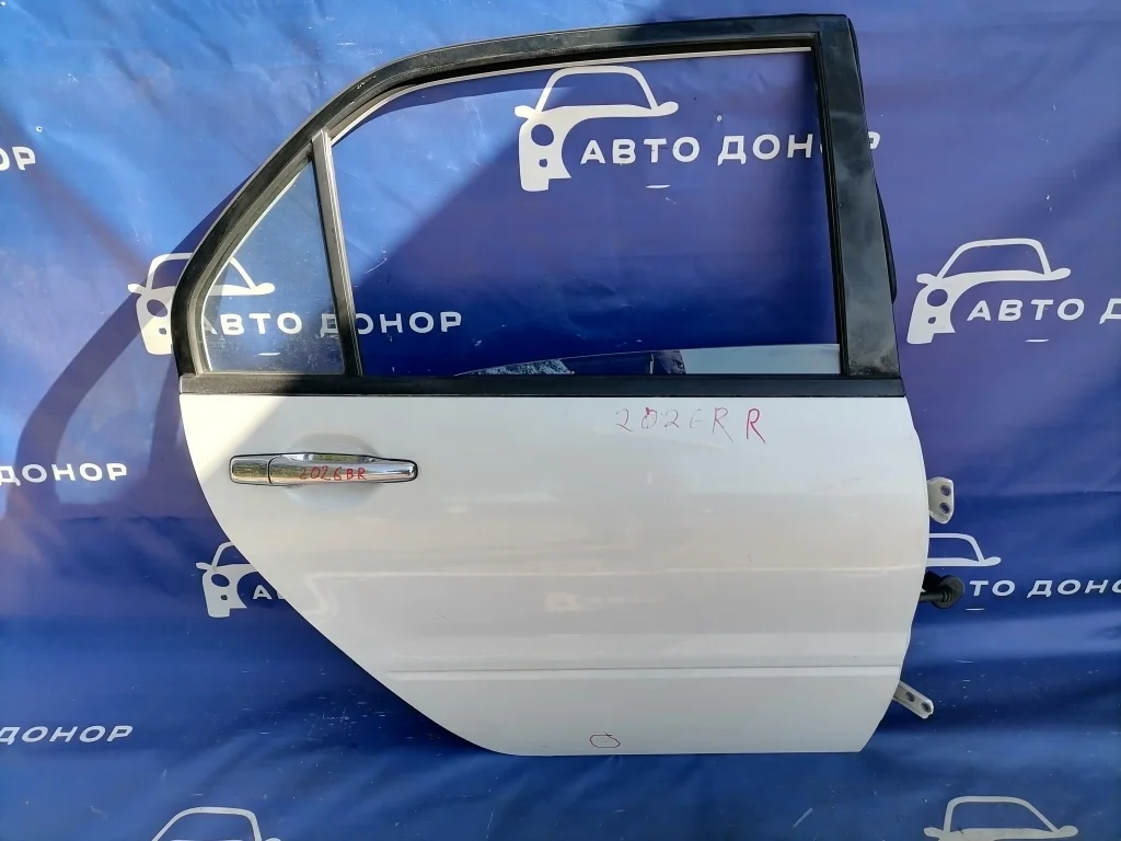 дверь MITSUBISHI LANCER CS2A 4G15