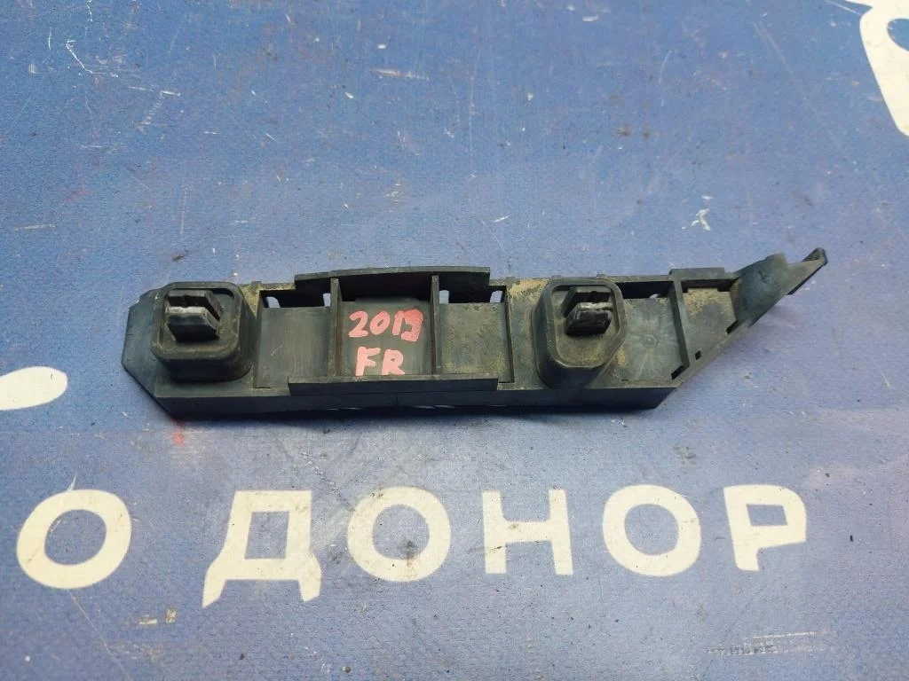 крепление бампера HONDA STREAM RN1 D17A