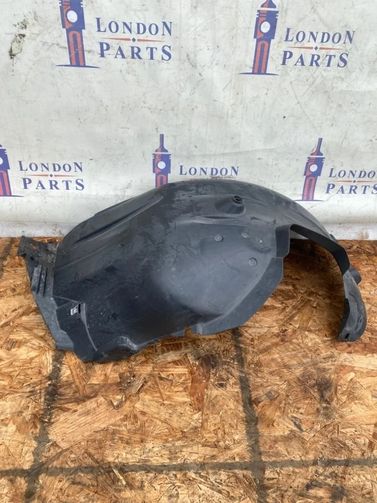 Подкрылок BMW E93