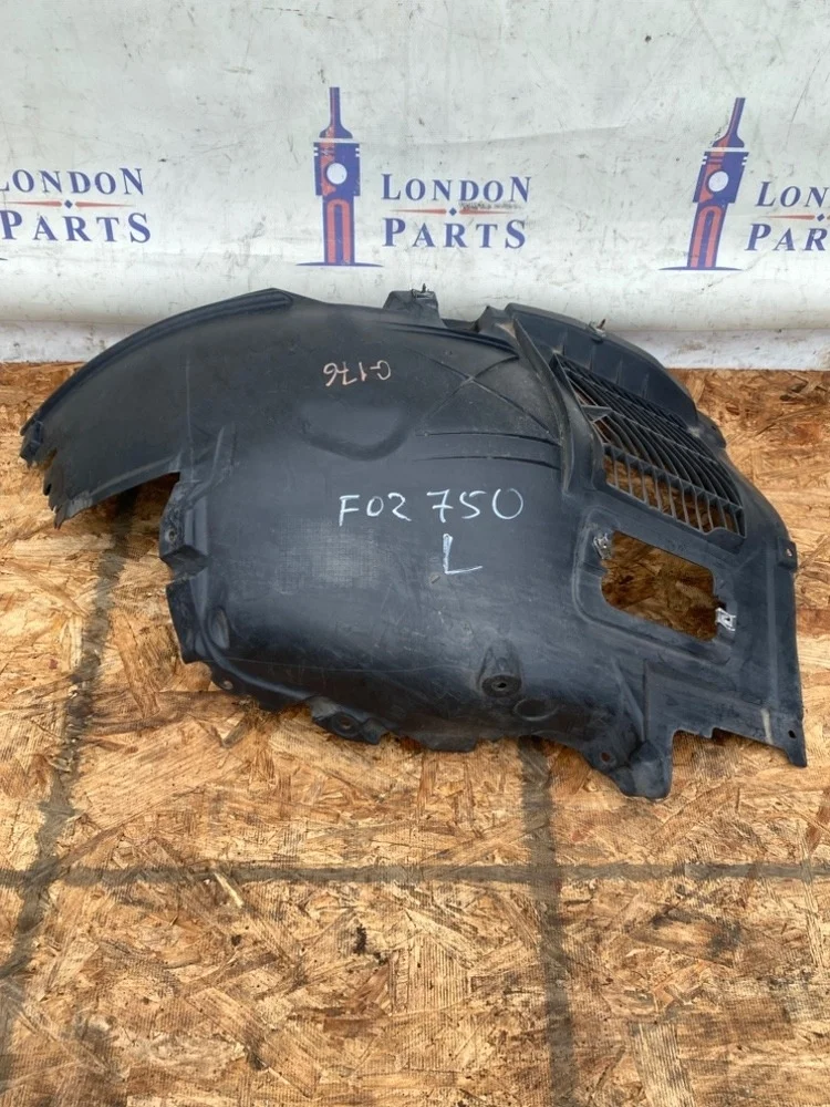 Подкрылок BMW F01