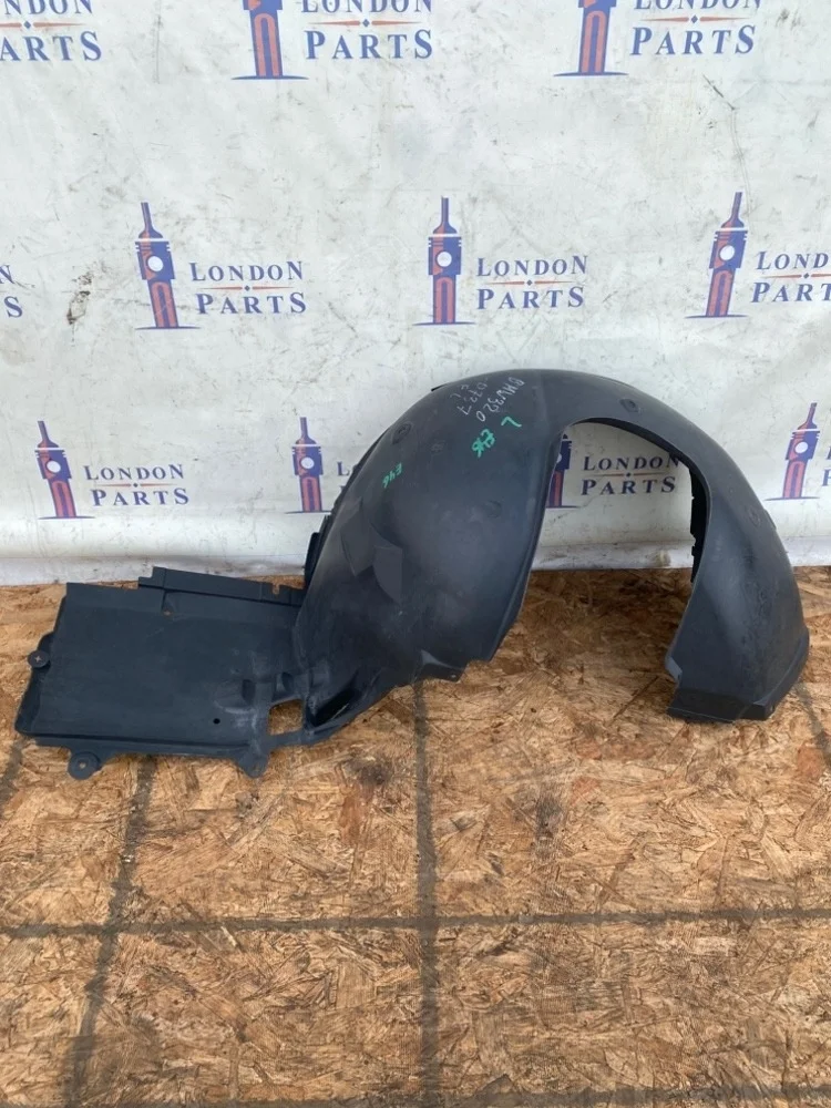 Подкрылок BMW E46