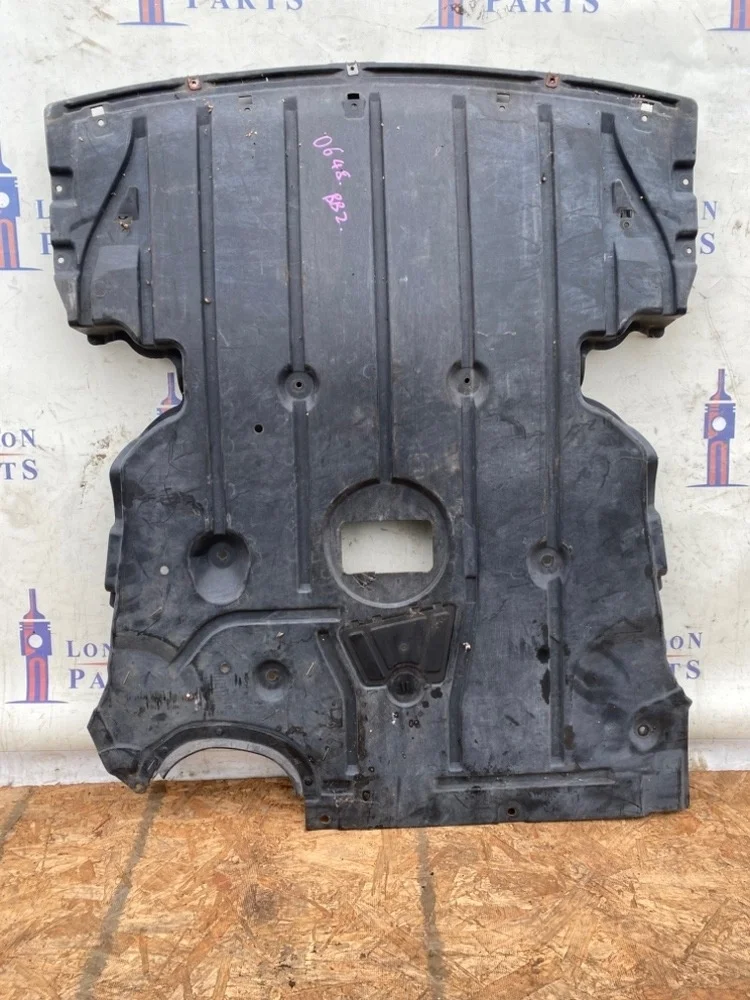 Экран моторного отсека, защита картера BMW 320i E90