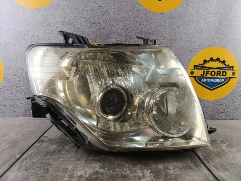 Фара Mitsubishi Pajero 4 2007 V98W
