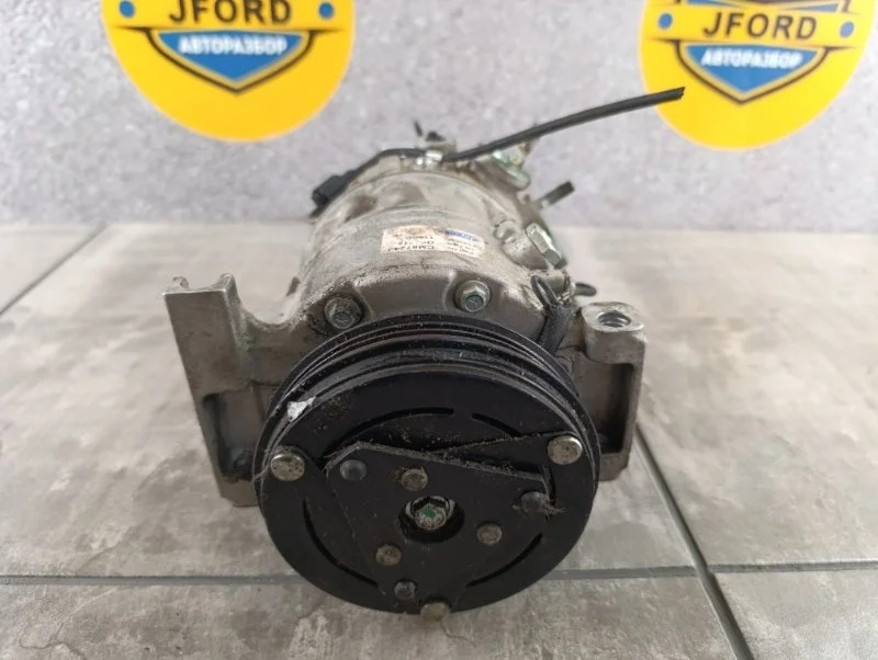 Компрессор кондиционера Volvo XC60 2012 DZ70