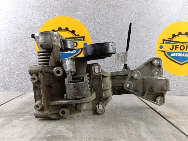 Кронштейн генератора Volvo S40 2009 MS68