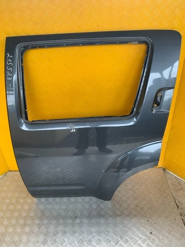 Дверь задняя левая Nissan Pathfinder (R51M) 2004-2013 2010 82101EB330 2.5 D YD25DDTI