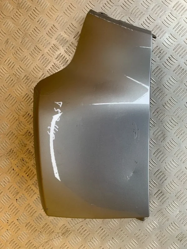 Клык бампера задний правый Land Rover Range Rover Evoque I (2011-2018) 2014 LR058060 2.2 D 224DT