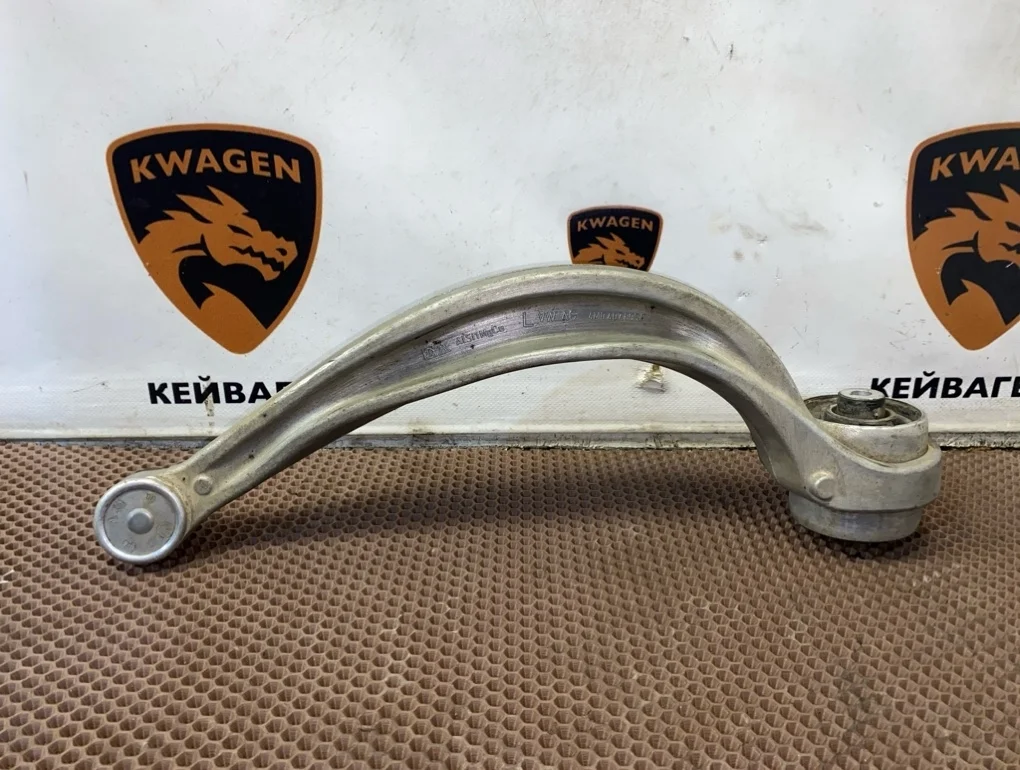 Рычаг подвески нижний Audi Q7 2015 4M