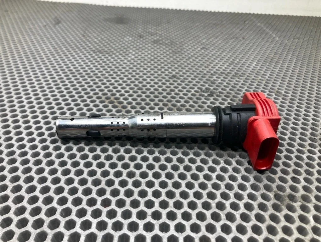 Катушка зажигания Volkswagen Touareg 2011 7P