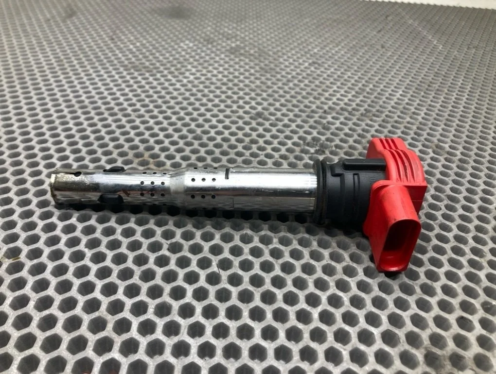 Катушка зажигания Volkswagen Touareg 2011 7P